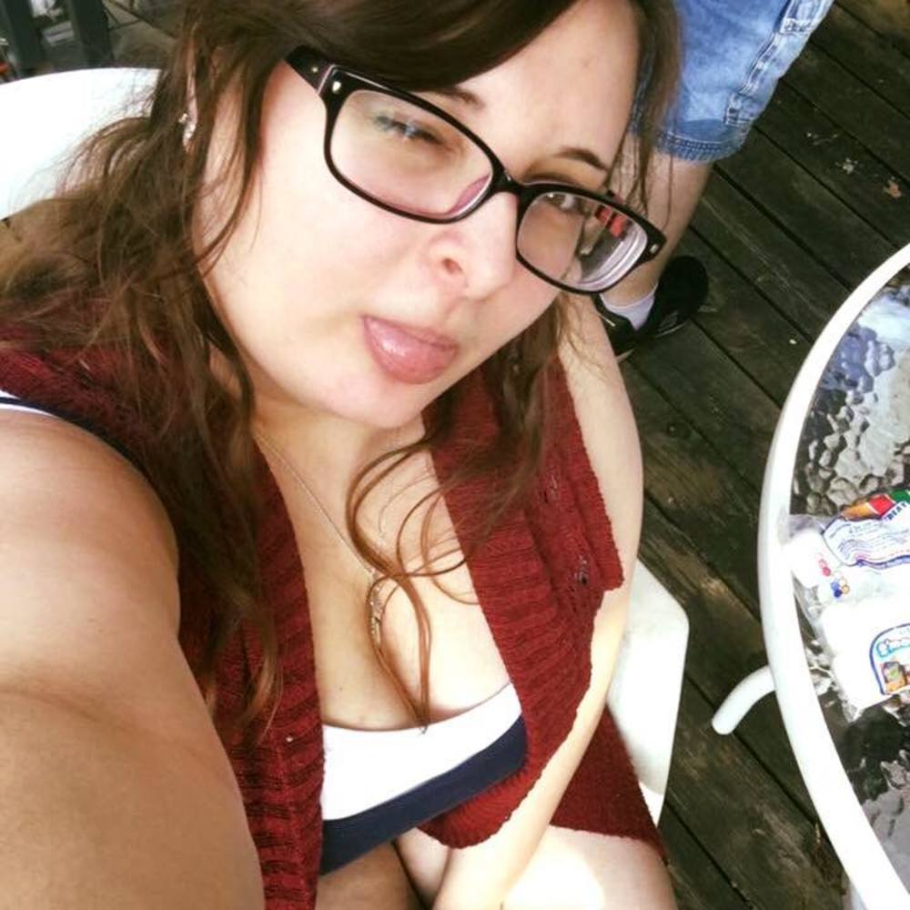 Meet your Posher, Aly